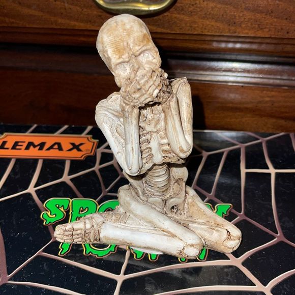 3 Piece Set Halloween Decorations Skeleton Figurines *RARE* - Picture 4 of 4